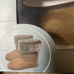 Women’s Boots (new)