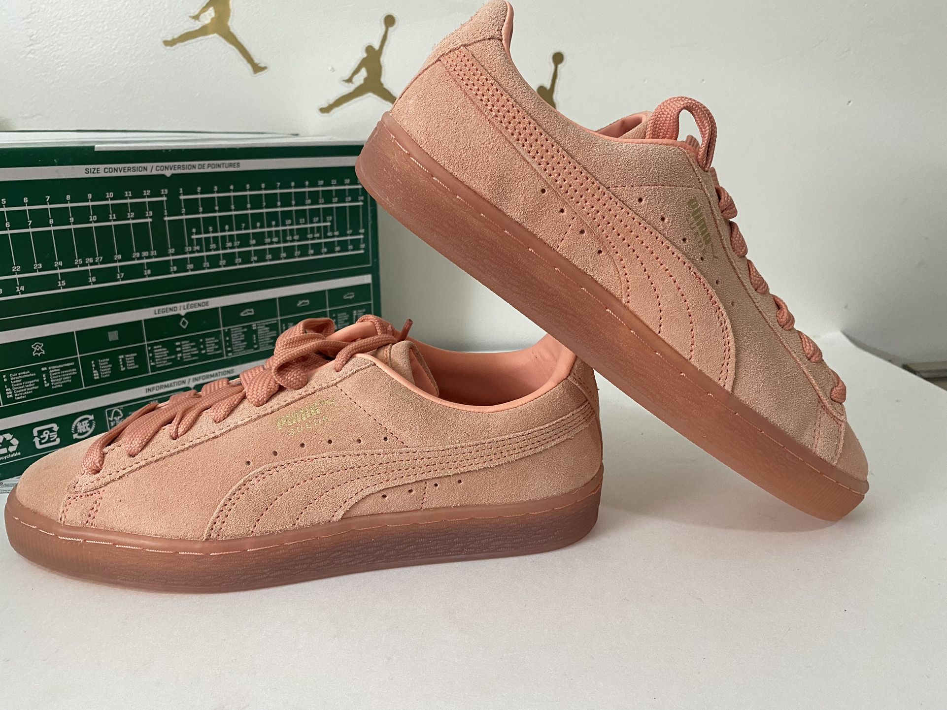 Puma Suede Classic ( Pick Up Only ) Size 7y-Today Only- Price Firm