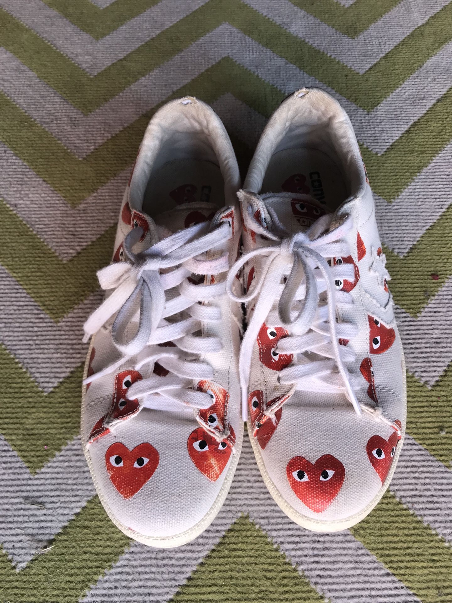 Comme des Garcons PLAY Converse Heart