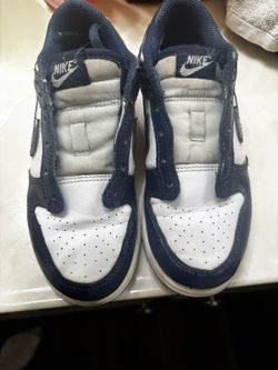 Boys Nikes Size 1