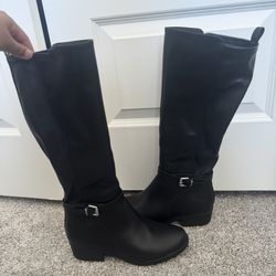 Women’s Boots size 8