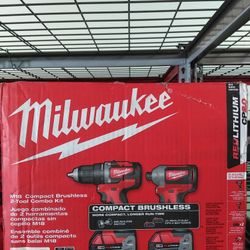 Milwaukee M18 Brushless Drill Kit $160