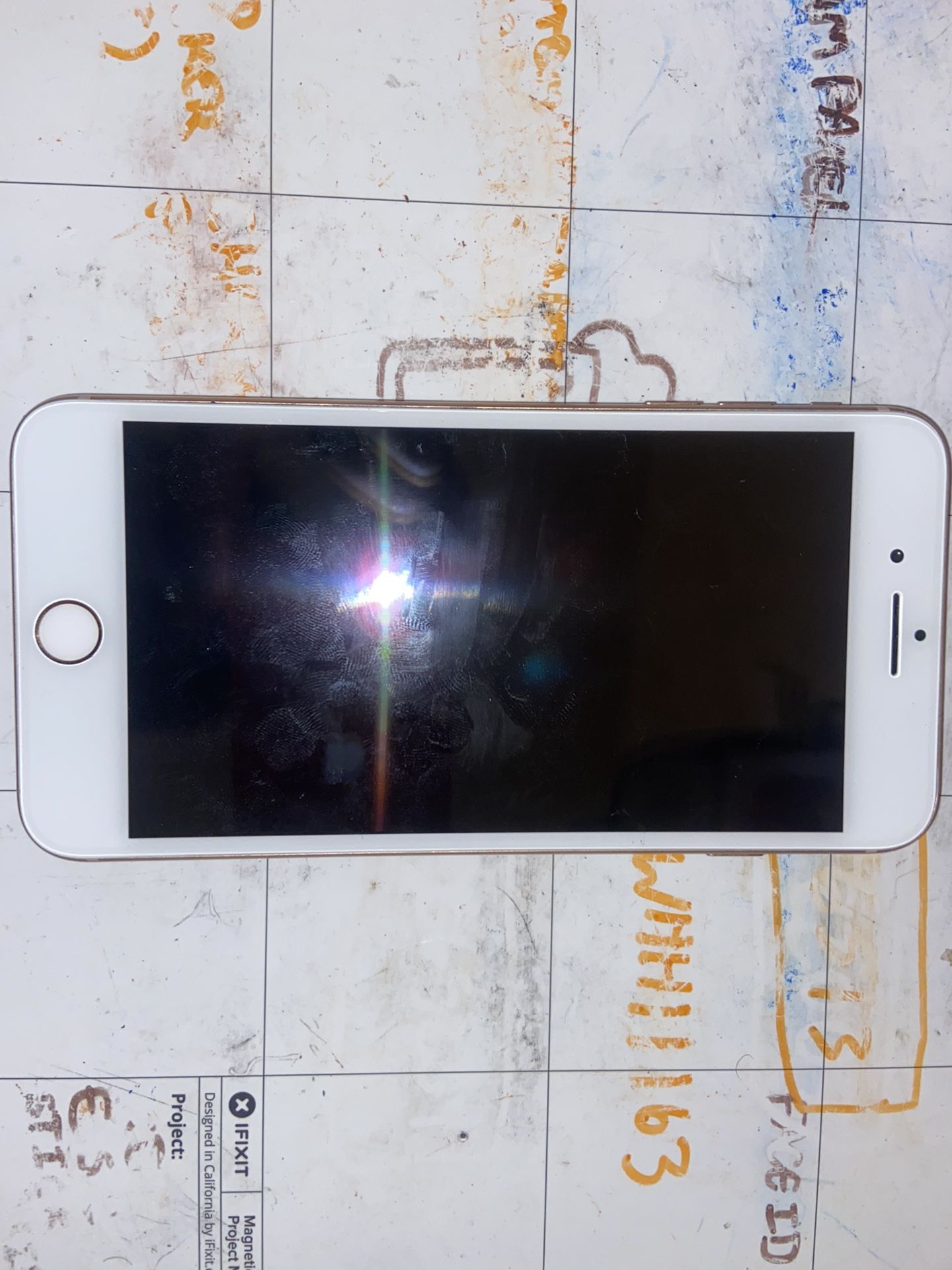 Unlocked IPhone 8 Plus 64gb