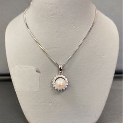 Pearl Pendant Gold Chain