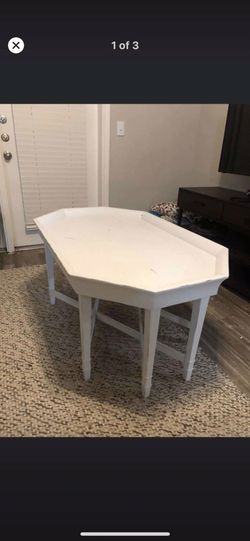 Distress coffee table