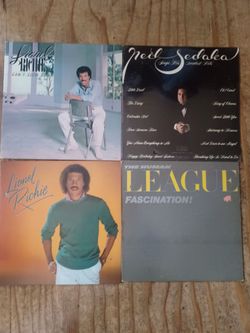VINTAGE VINYL ALBUMS, CASSETTE TAPES AND CDS $10 EACH FINAL PRICE READ DESCRIPTION AND SEE ALL PICTURES
