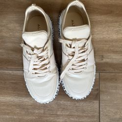 Aldo Tennis For Lady Size 6.5 Cash Only.area 77023