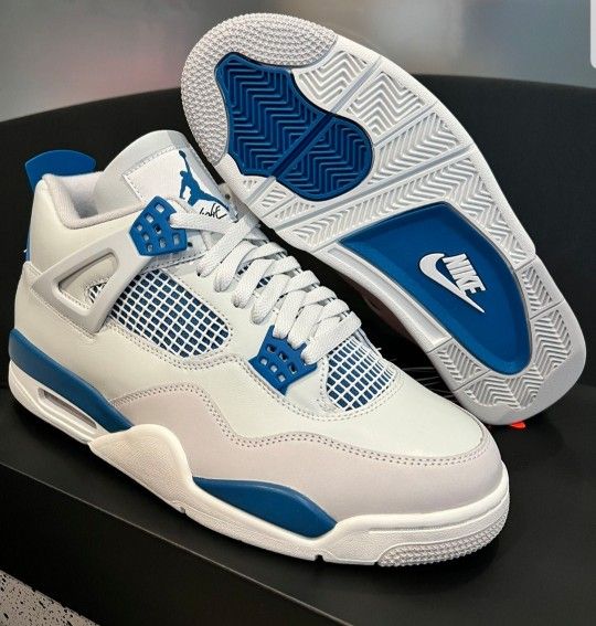 Air Jordan 4 Retro Military Blue Size 11