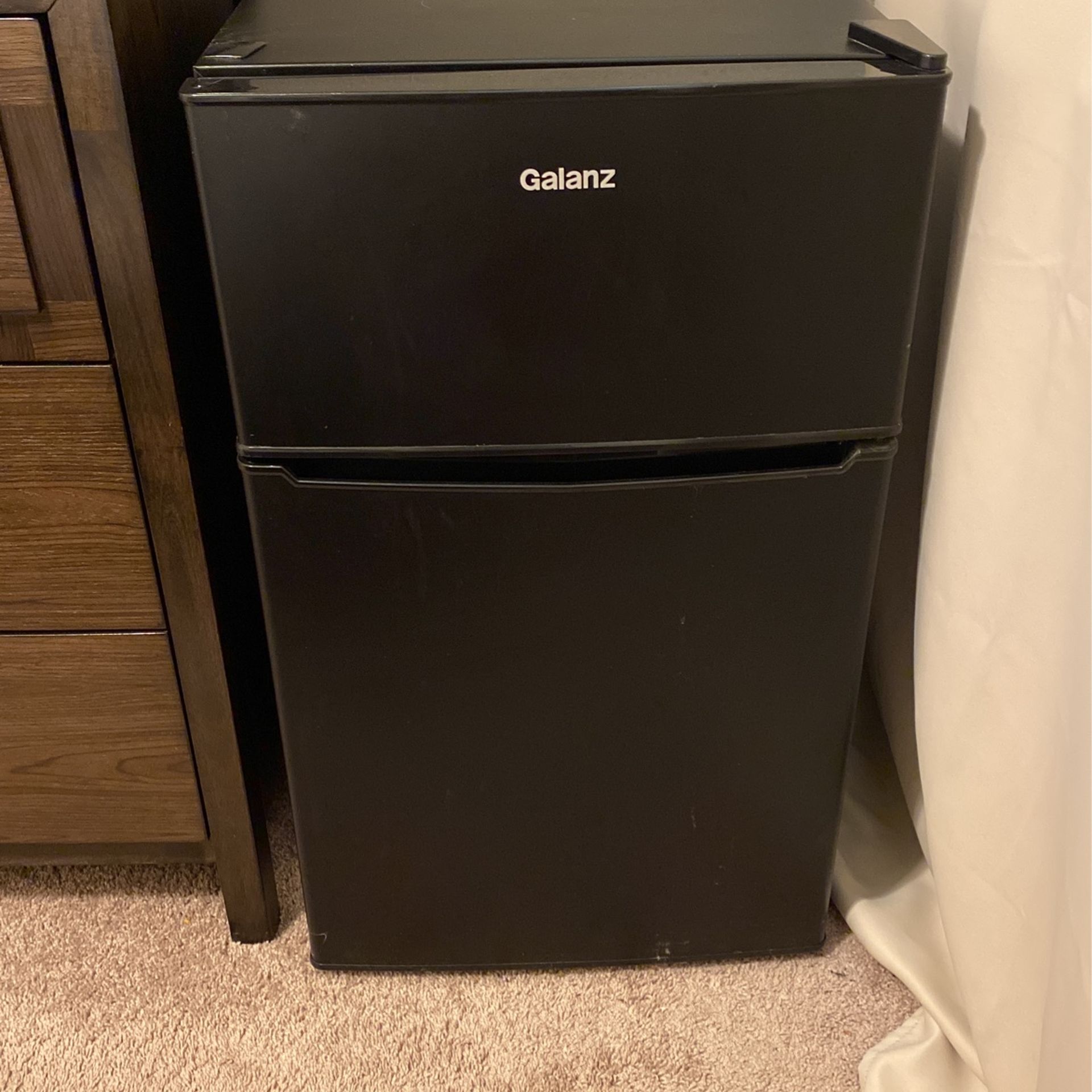 3.1 Cu feet Galant 2 Door Mini Fridge