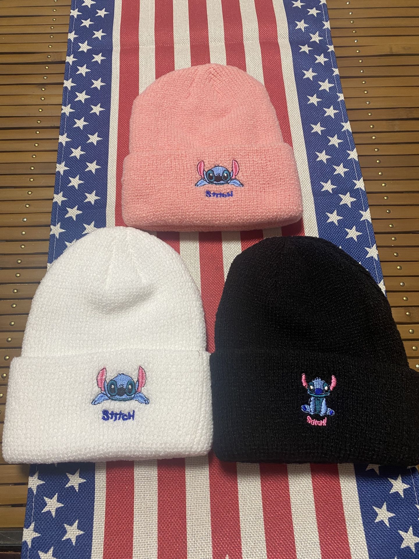 STITCH SUPER SOFT STOCKING CAPS