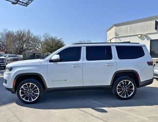 2022 Jeep Wagoneer