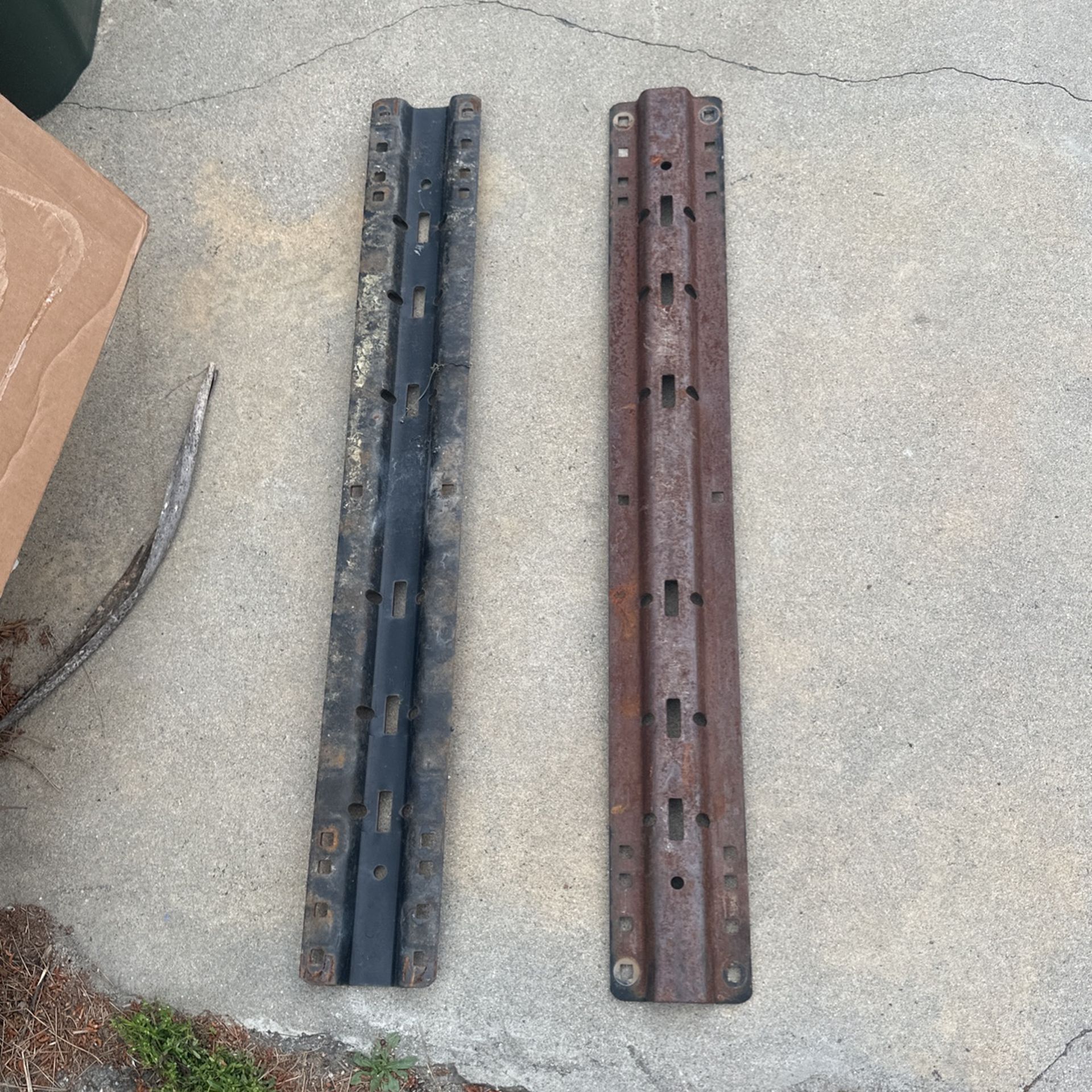 5th Wheel Mounting Brackets