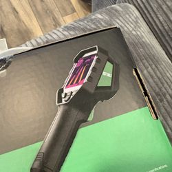 Hsftools Handheld Thermal Camera. Model F2W.. 