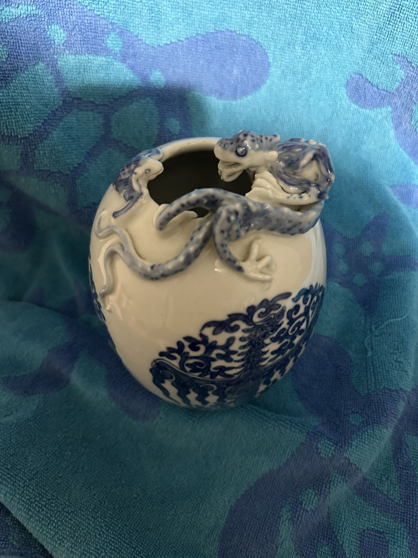 Chinese Porcelain Vase Around Nine Inches Tall.!!