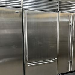 Sub Zero 36”Wide Built In Bottom Freezer Refrigerator Stainless Steel