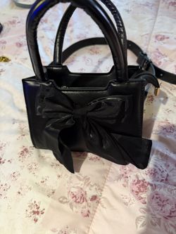 Black bow bag