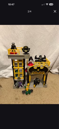 Batman Tower and Figurines $20