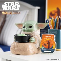 Scentsy Warmer The Child - Baby Yoda - New in box