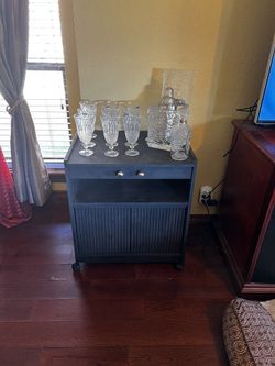 Bar Cart With 9 Glasses, Ice Bucket & Shaker