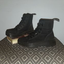 Doc Marten Combs Combat Boots Womens 6