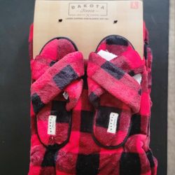 Dakota Fleece Ladies Slipper And Blanket Set
