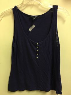 Small banana republic tank