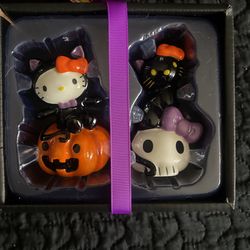 Hello Kitty Happy Halloween Salt And Pepper