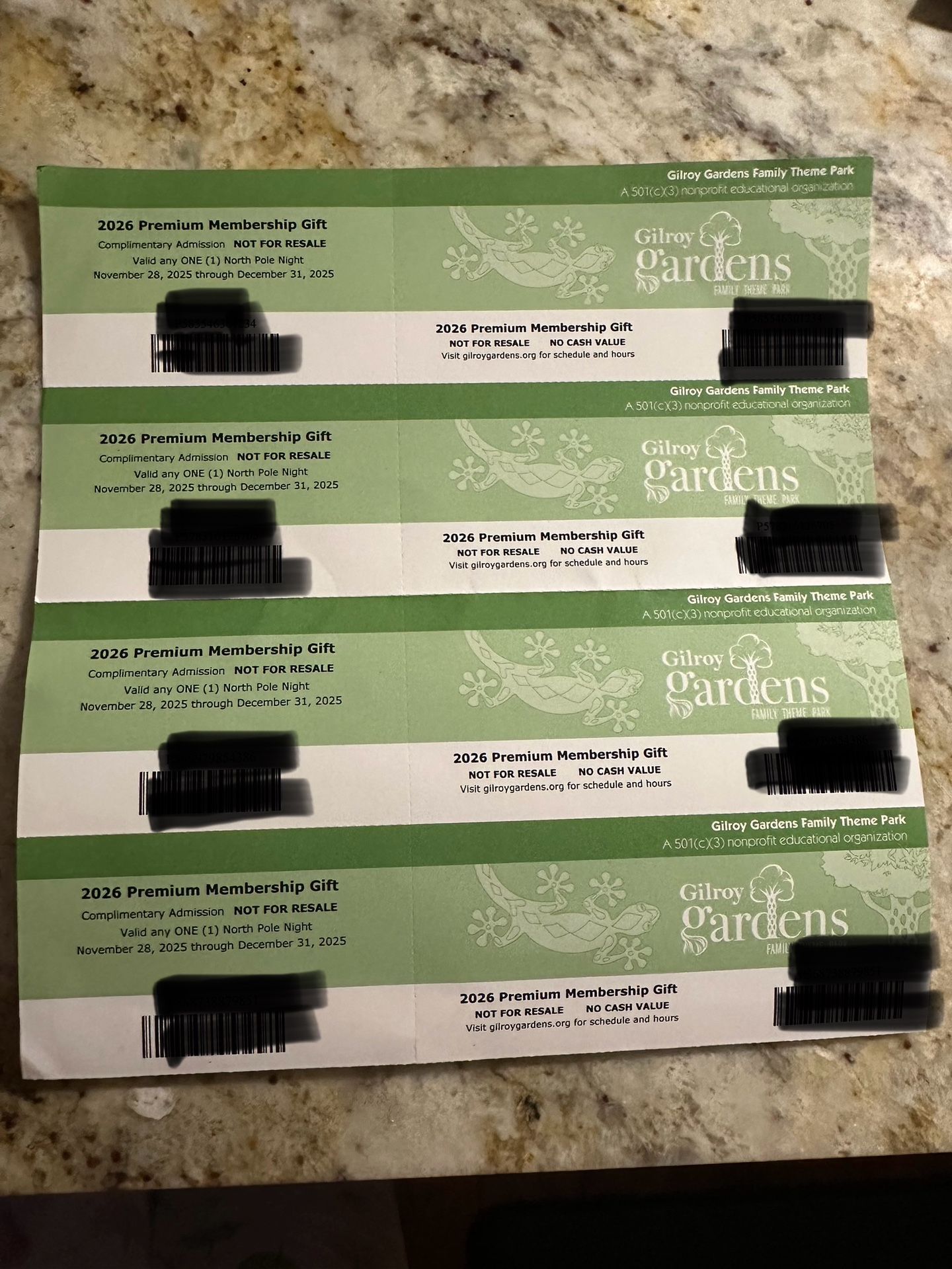4 tickets to Gilroy gardens - North Pole nights