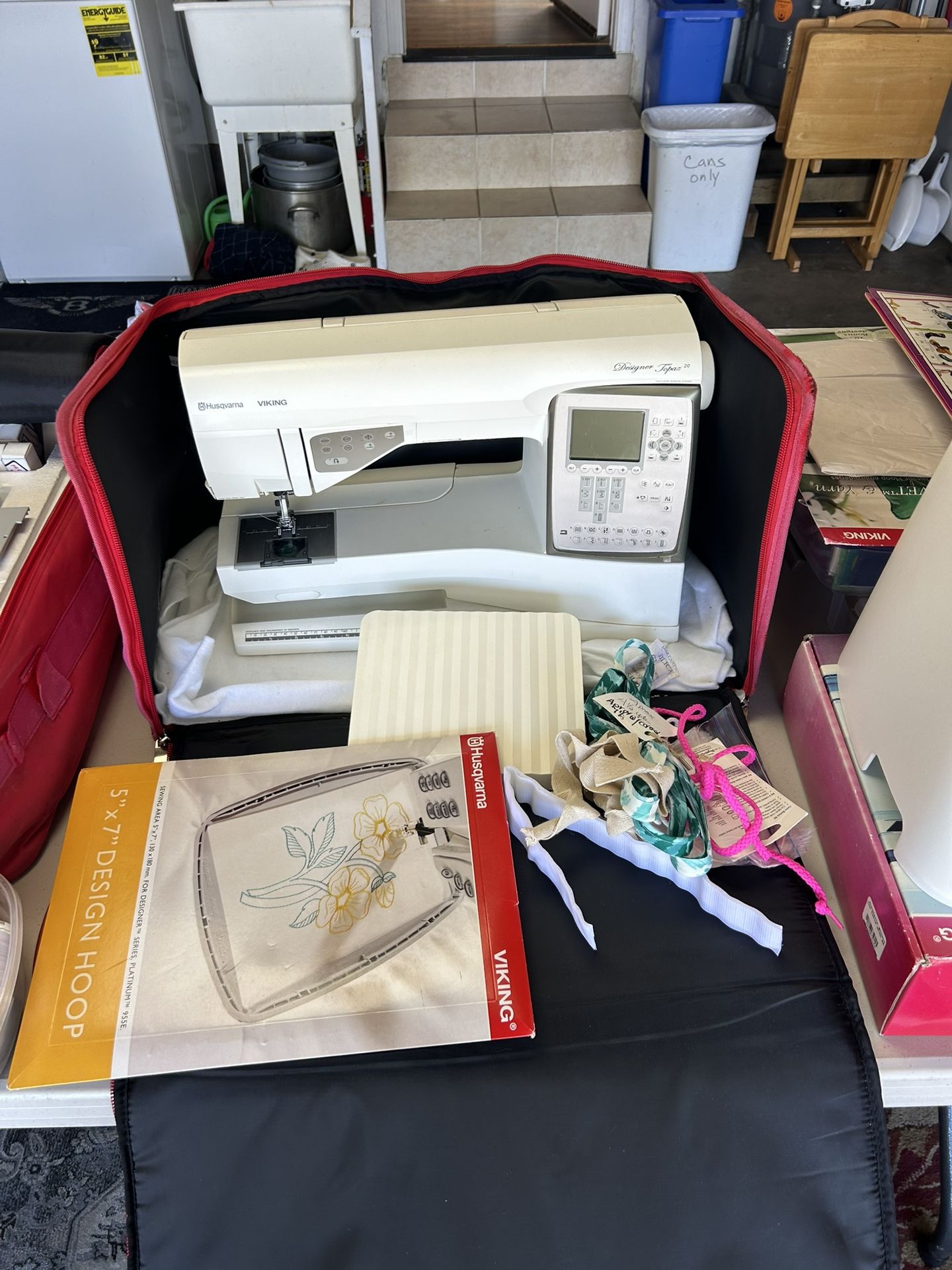 Husqvarna Viking Designer Topaz 20 Embroidery And Sewing Machine With Tons Of Accessories
