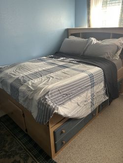 Full Size Bedroom Set. Student