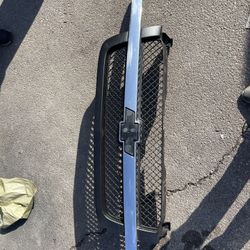 2005 Chevy Silverado Grill 