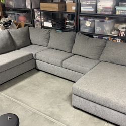 Living Spaces 