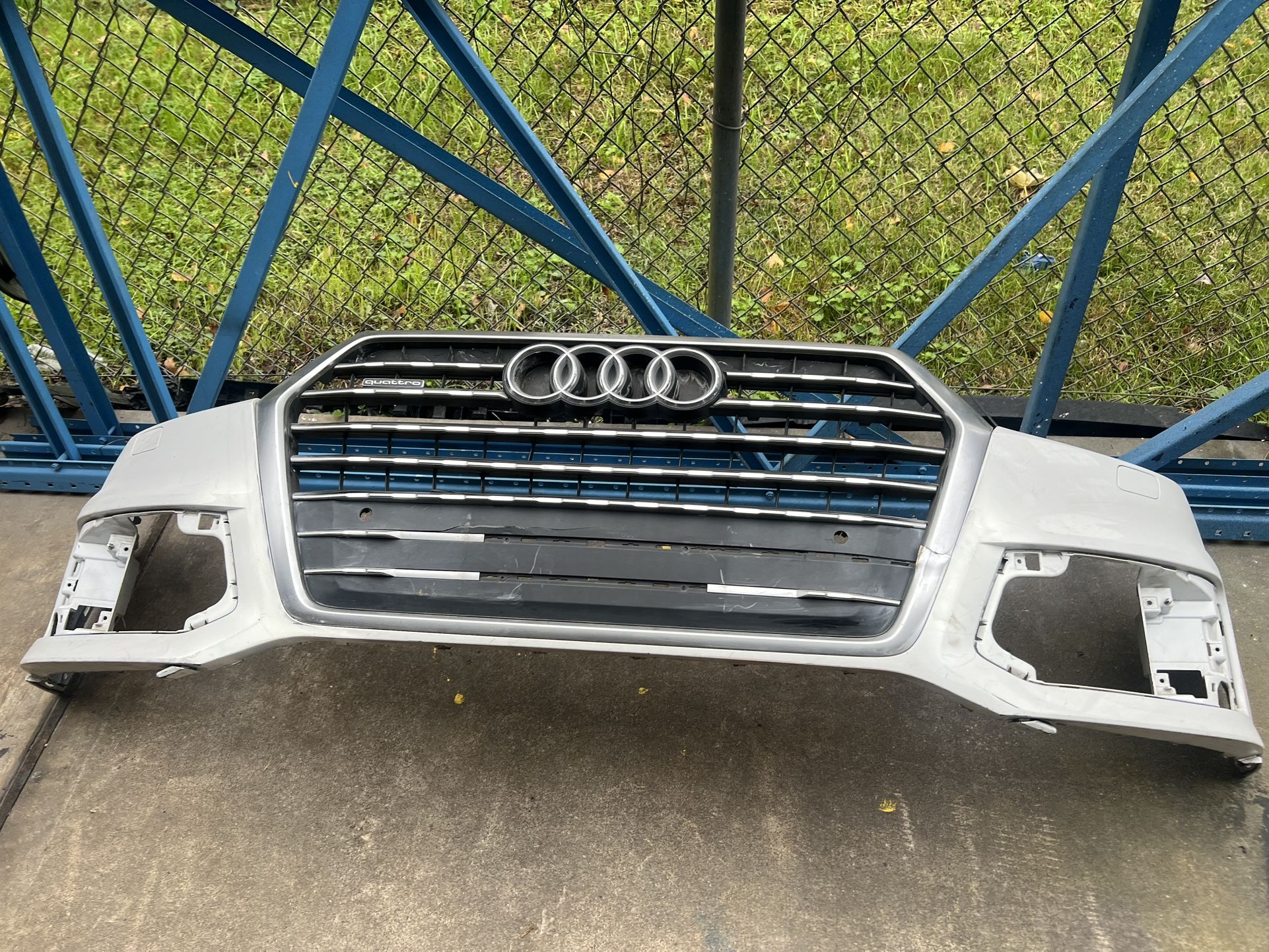 2017-2019 Audi Q7 Front Bumper Used Oem