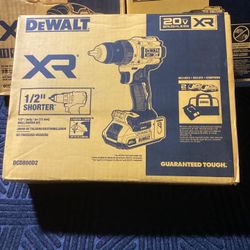DEWALT 20V MAX XR LITHIUM-ION CORDLESS BRUSHLESS 1/2-IN DRILL DRIVER KIT WITH (2) 2.0 AH BATTERIES,AND CHARGER AND BAG