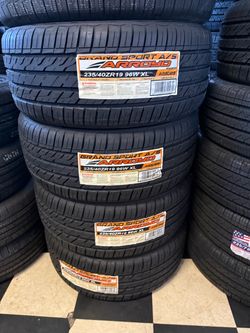 Arroyo Grand Sport A/S 235/40ZR19 96W XL Tires