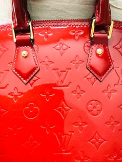 Louis Vuitton Monogram Vernis Handbag Red