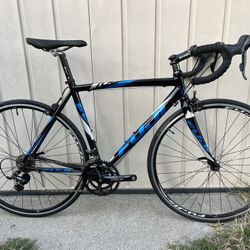Fuji Roubaix Road Bike 53cm! Very Nice!
