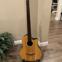 Used Applause by Ovation AE-40 Fretless Acoustic Electric Bass Guitar Natural 4-String with Hard Shell Case
