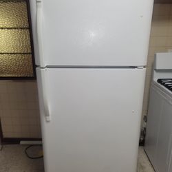 New Kenmore Refrigerator 