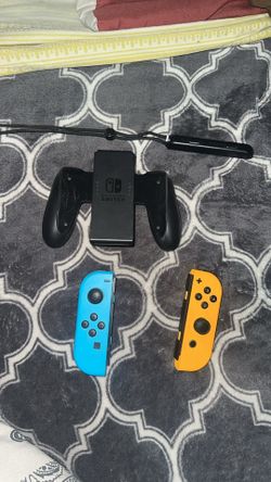 Nintendo Switch Joy-Con Pair With Joy-Con Grip OEM
