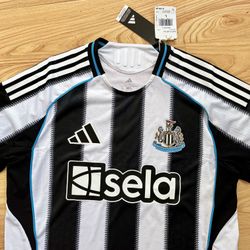 🔥🔥Adidas Newcastle United FC 25/26 Home Authentic Jersey - Large & XL