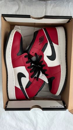 Jordan 1 Mid Chicago Black Toe 5.5Y Women’s 7