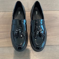 Zara Shoes Size 9