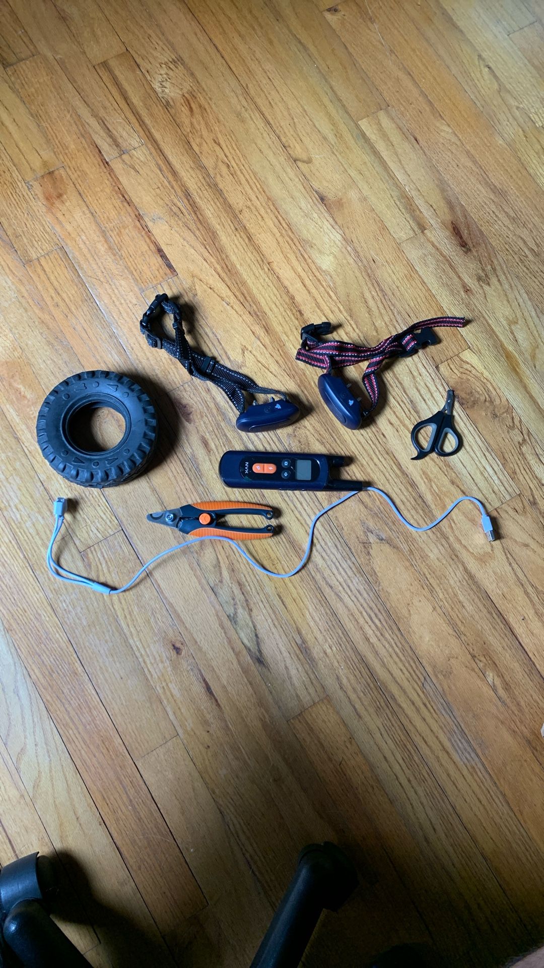 Dog Training Set - NVK Shock Collar (1 Remote, 2 Collars) + Nail Clips