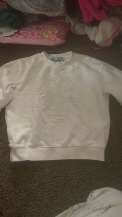 Hello kitty forever 21 sweater(never used)