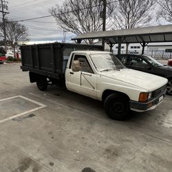 Toyota Pick Up 