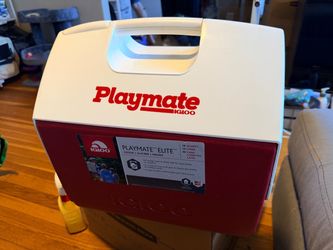 Igloo Playmate Elite 16 Qt Cooler - Red & White
