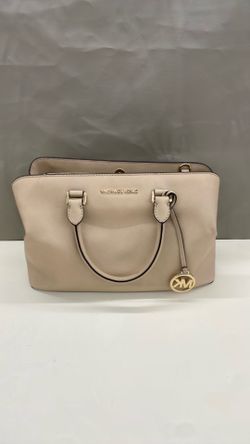 Michael Kors purse. Item No 894 (Shopgoodwill)