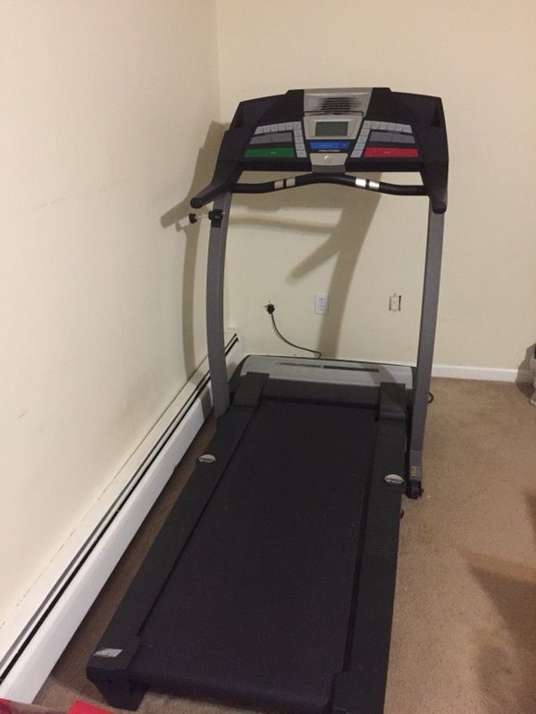 Pro-form 840 Commercial Mach Z Drive treadmill