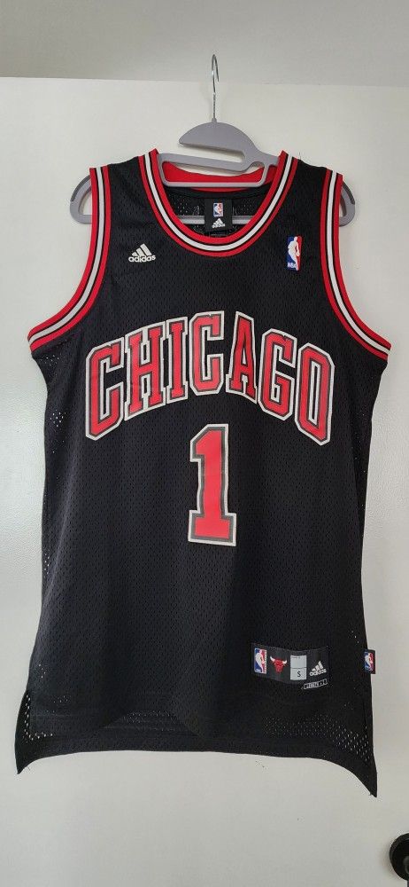 Derrick Rose #1 Adidas Basketball Jersey, Black, Embroidery SMALL +2 Length